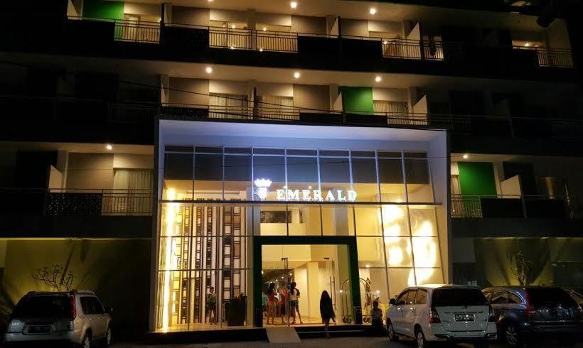 هتل Emerald  Pangandaran