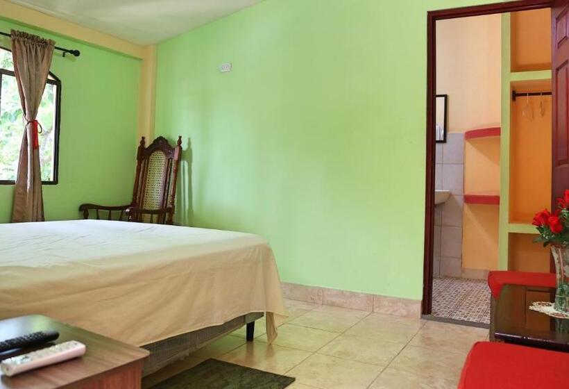 تختخواب و صبحانه Hostal San Antonio