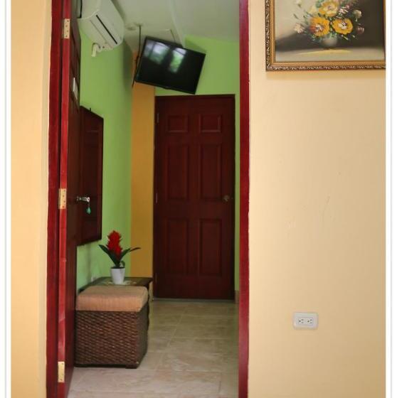 تختخواب و صبحانه Hostal San Antonio