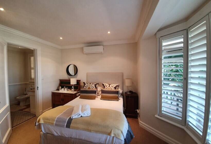 Bed and Breakfast Southey House