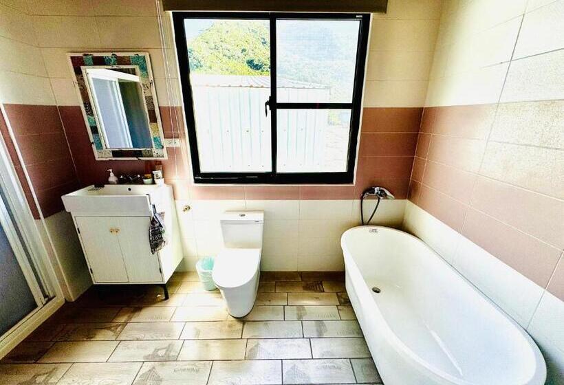 تختخواب و صبحانه 綠島寧靜海潛水 城堡館 Twinkleocean Diving Hostel