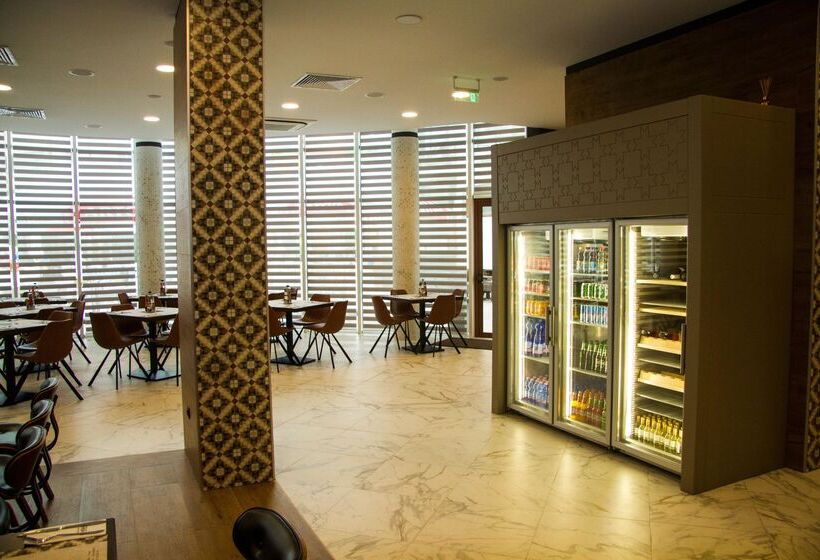 هتل Best Western Plus Premium Inn