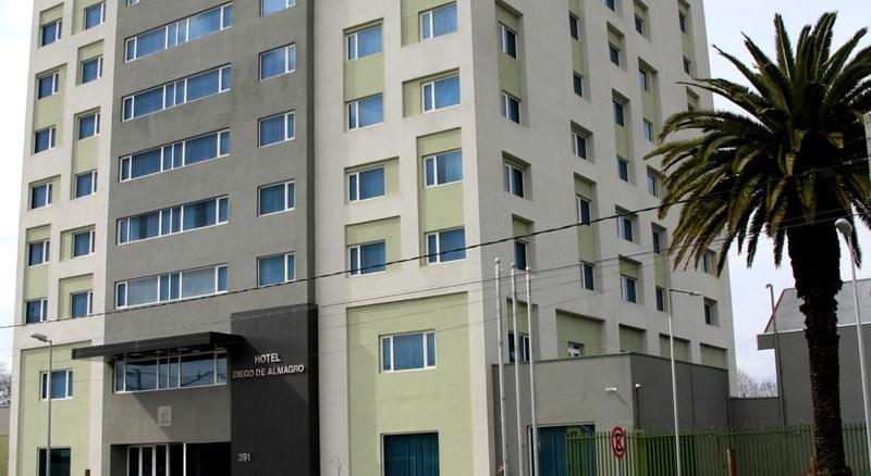 ホテル Diego De Almagro Chillan