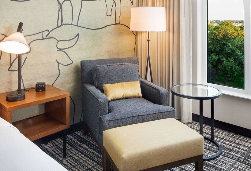 Отель Doubletree By Hilton Greeley At Lincoln Park