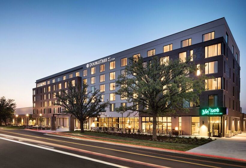 Отель Doubletree By Hilton Greeley At Lincoln Park