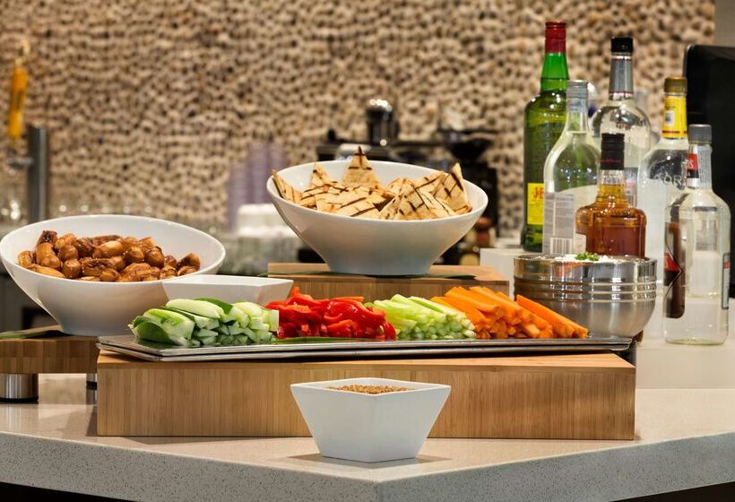 فندق Embassy Suites By Hilton Oahu Kapolei