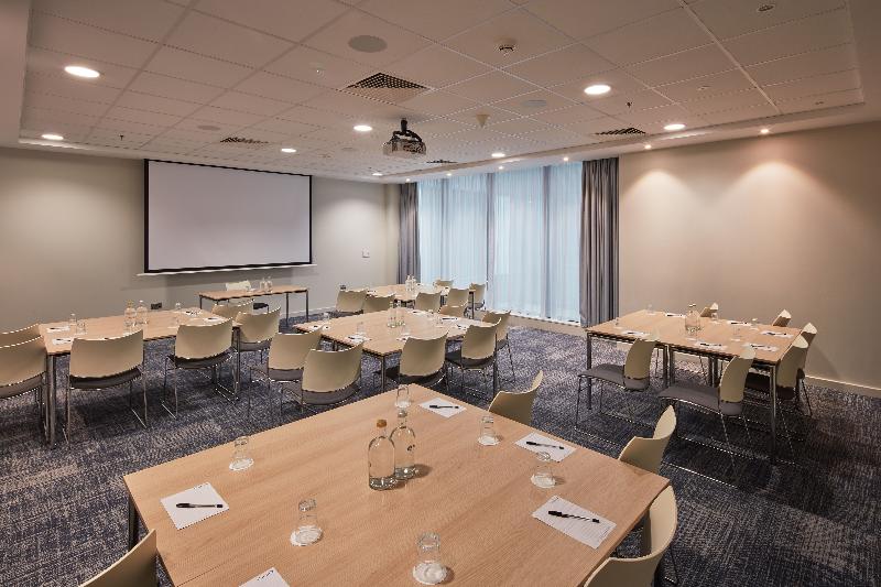 هتل Marlin Waterloo