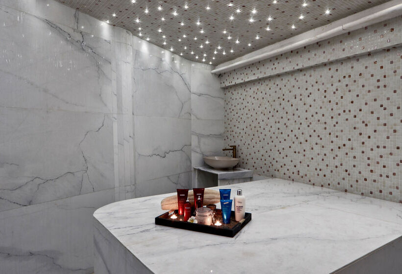 هتل Myconian Korali Relais & Chateaux