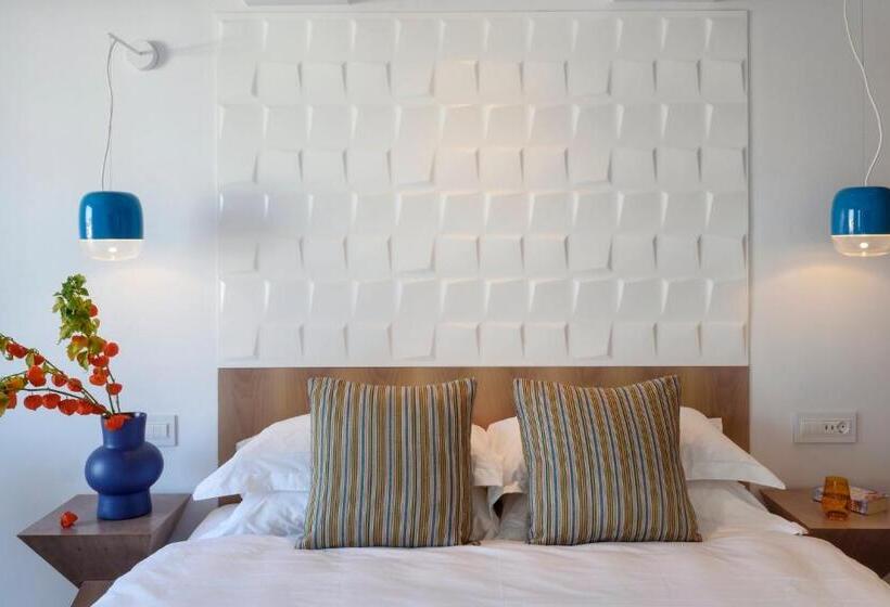 هتل Myconian Korali Relais & Chateaux