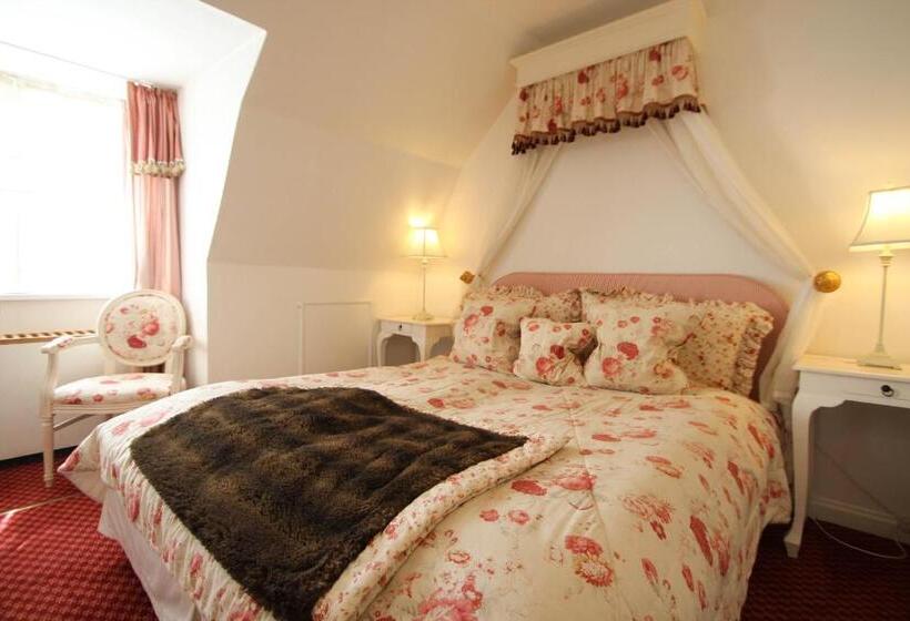 فندق Sauntehus Castle