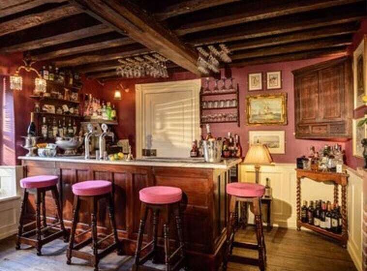 בית מלון כפרי Ye Spotted Dogge