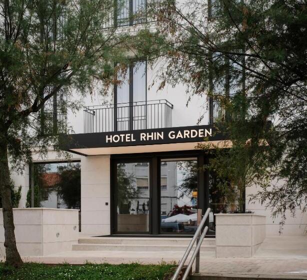 هتل Rhin Garden