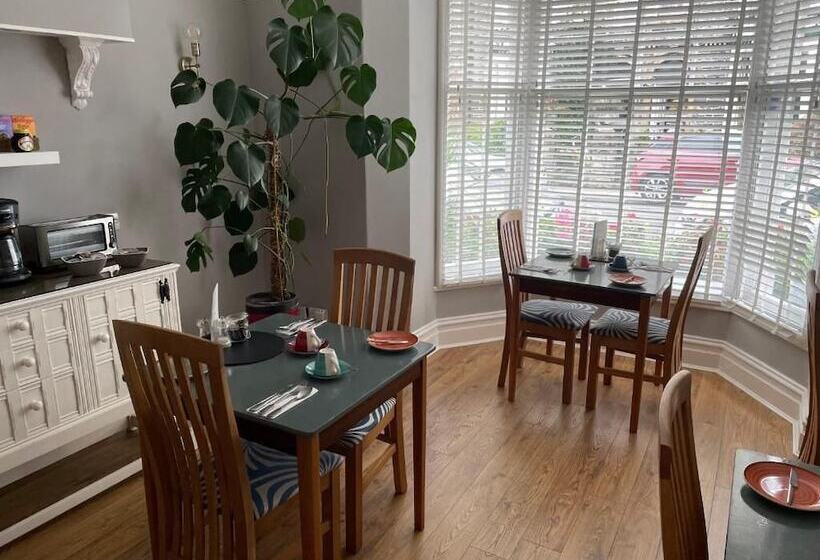 ベッドアンドブレックファースト Glendale Guest House