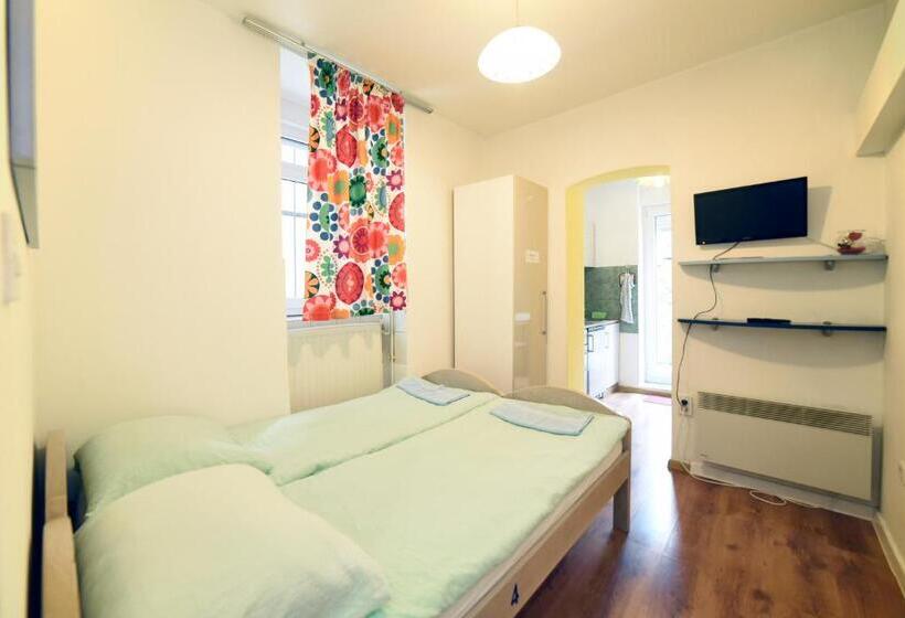Hostel Temza