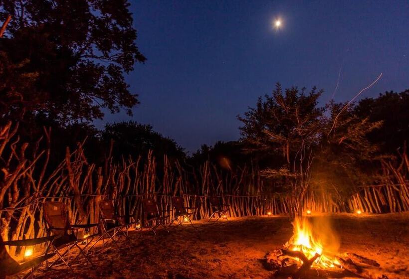 בית מלון כפרי Humala River Lodge