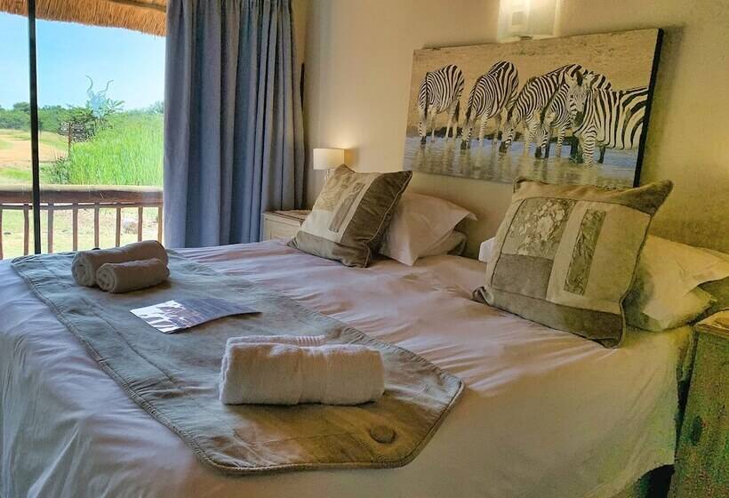 בית מלון כפרי Tshikwalo Game Lodge