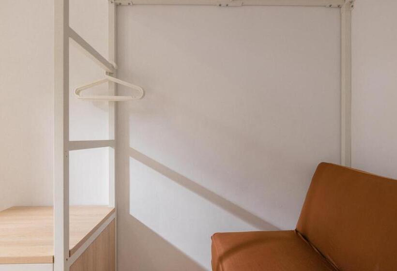 Owlstay Flip Flop Hostel Garden