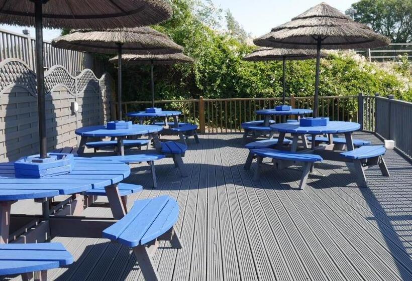 The Riverside Hotel