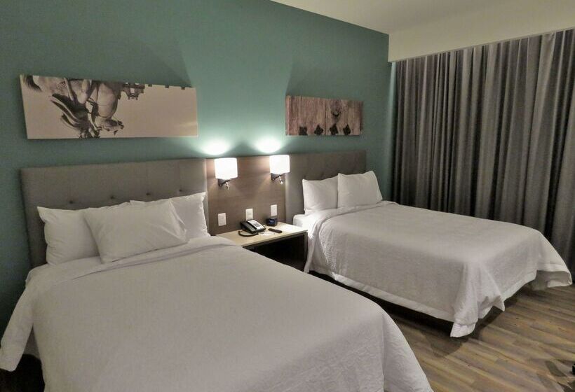 هتل Hampton Inn Celaya Mexico