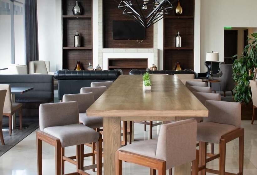 هتل Hampton Inn Celaya Mexico