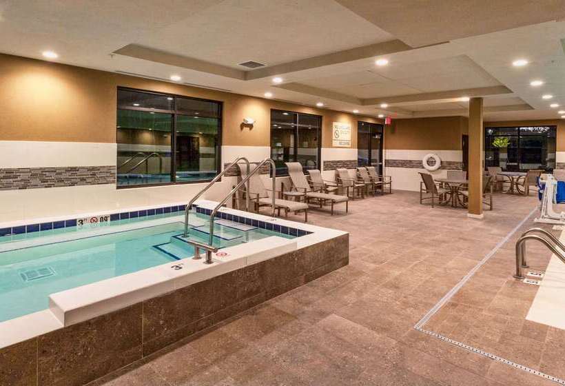 هتل Hampton Inn & Suites Duluth North / Mall Area
