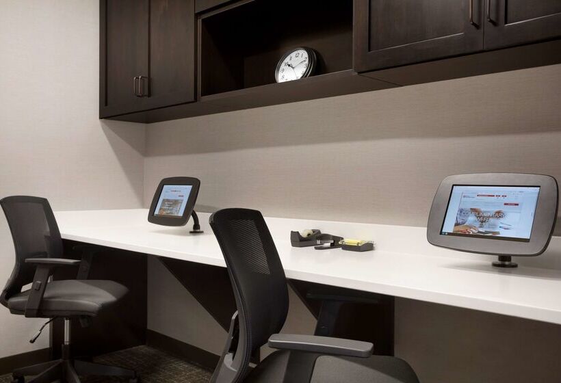 هتل Hilton Garden Inn Downtown Birmingham