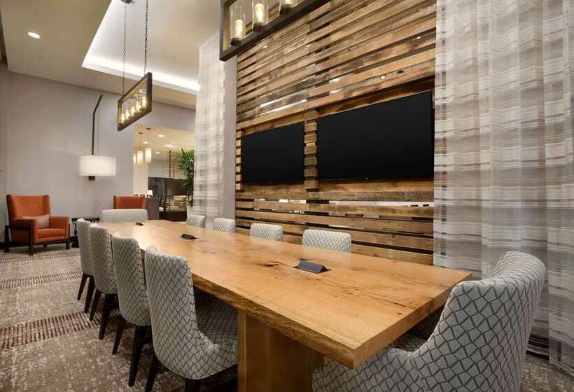 هتل Hilton Garden Inn Downtown Birmingham