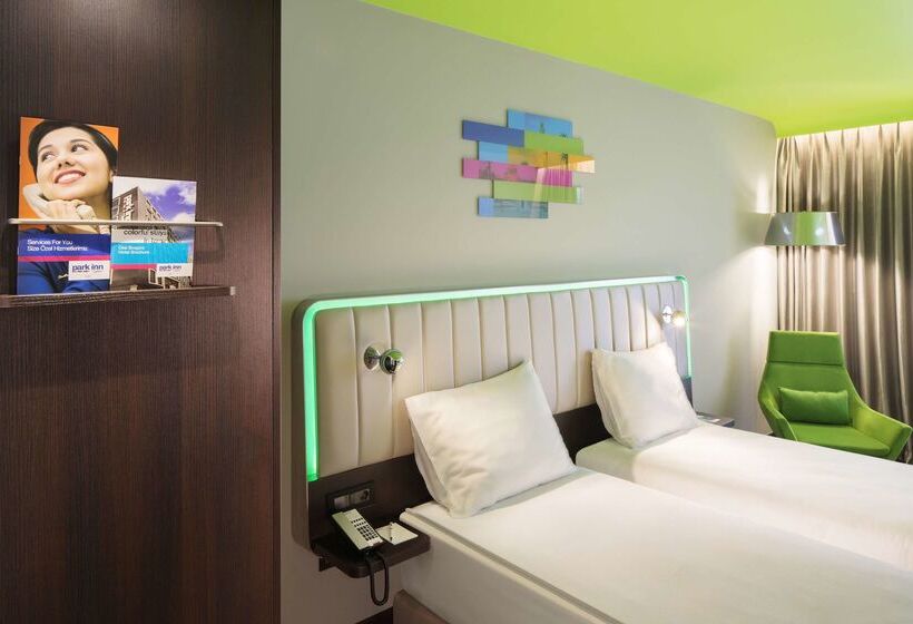 هتل Park Inn By Radisson Izmir