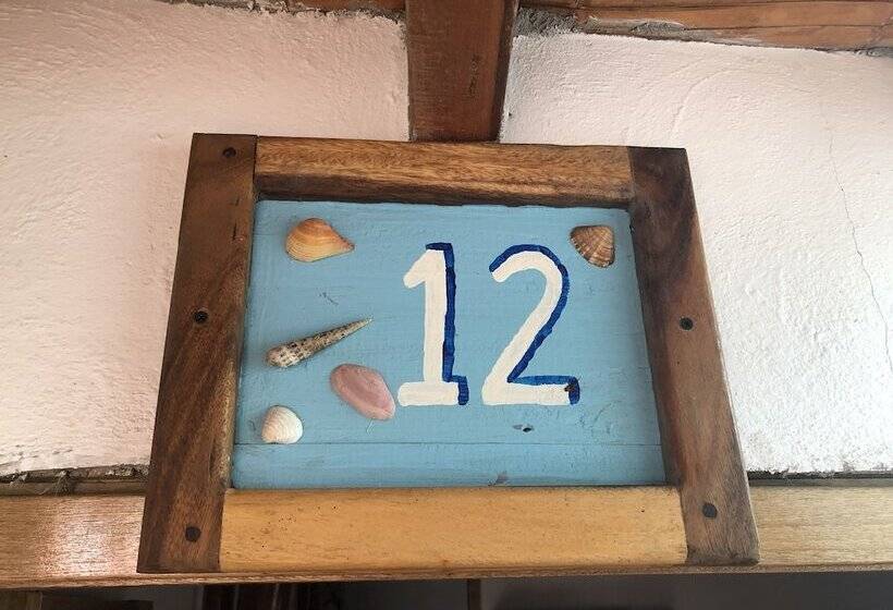 هاستل Hostal Rutamar