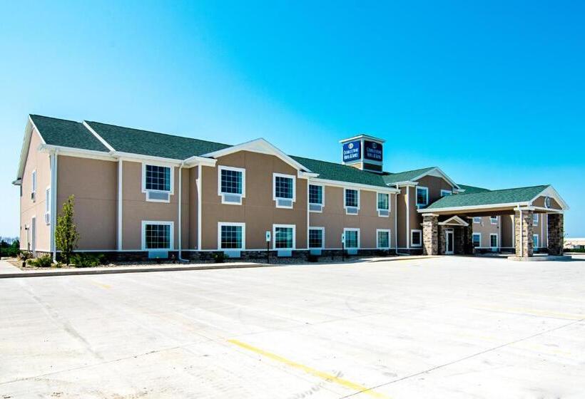Cobblestone Hotel & Suites   Paxton