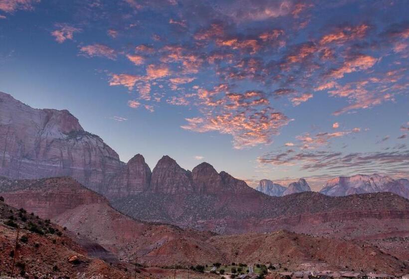 فندق Red Rock Inn Cottages