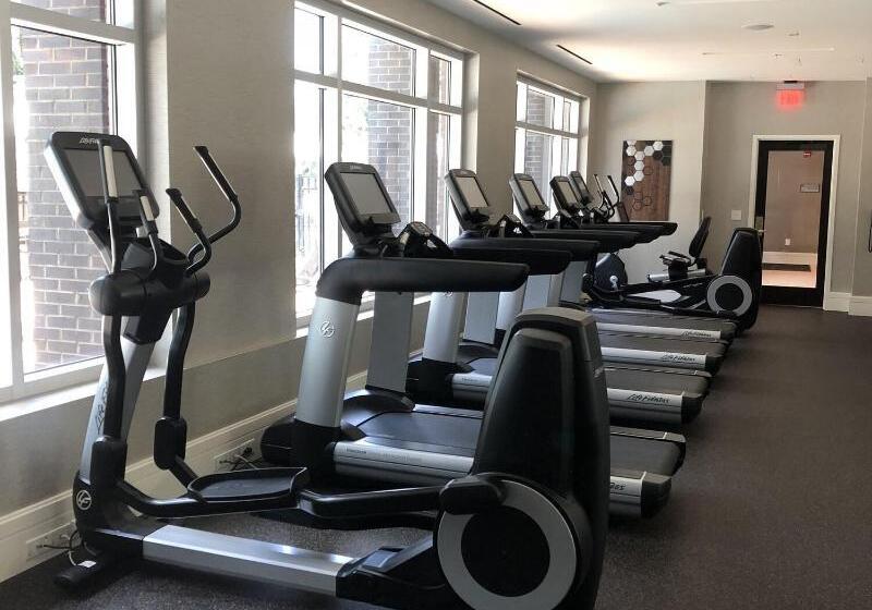 The Stateview Hotel, Autograph Collection