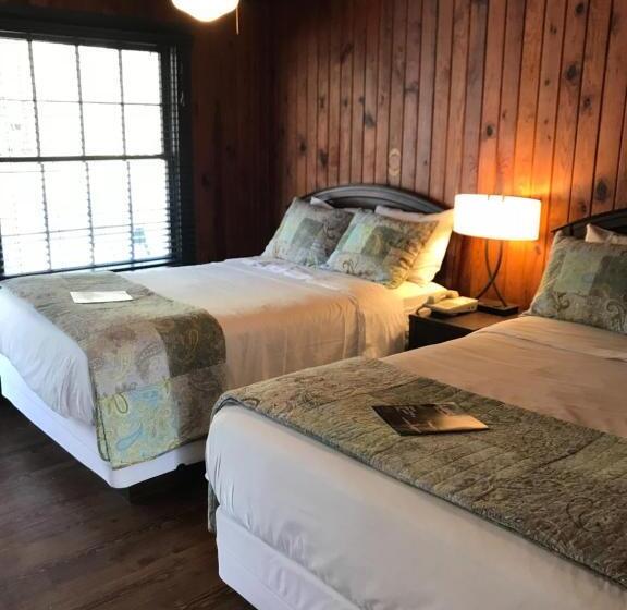 모텔 The Riverside Lodge At Chimney Rock