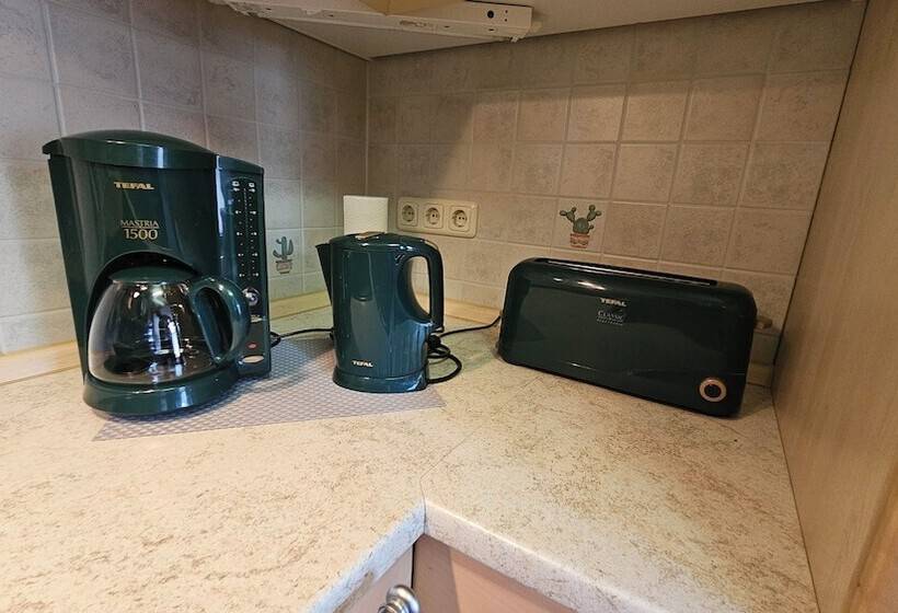 Bed and Breakfast Pension Weiße Rose, Parkplatz, Frühstück, Wlan, Zentral