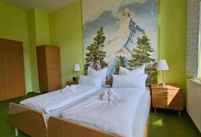 Bed and Breakfast Pension Weiße Rose, Parkplatz, Frühstück, Wlan, Zentral