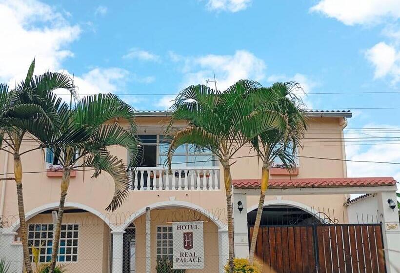 هتل Real Palace Tulua