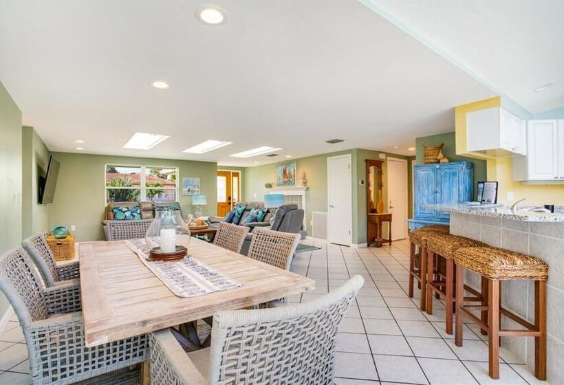 پانسیون Luxe 3br Siesta Key Home Pool