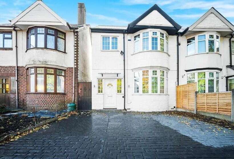 اقامتگاه Cosy 3 Bed House In Birmingham With Free Parking