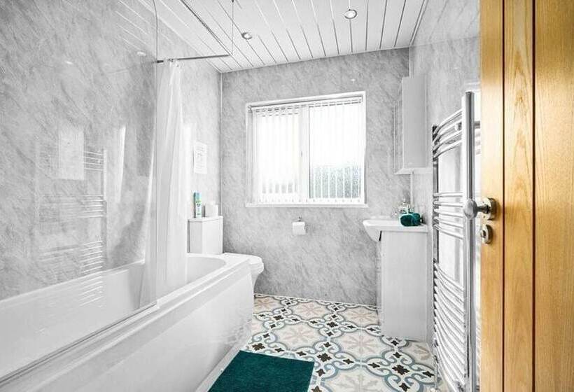 اقامتگاه Cosy 3 Bed House In Birmingham With Free Parking