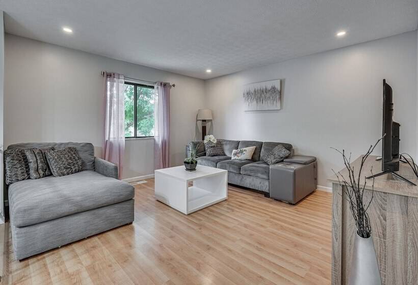 Reynoldsburg Home W/ Patio ~ 11 Mi To Columbus!