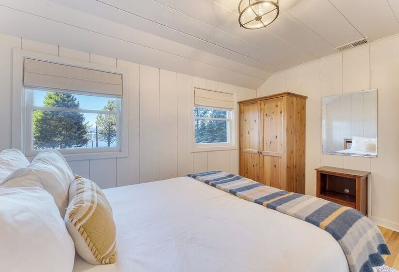 West Shore Lake House By Avantstay Ski Cabin W/ Backyard Sledding Hill!