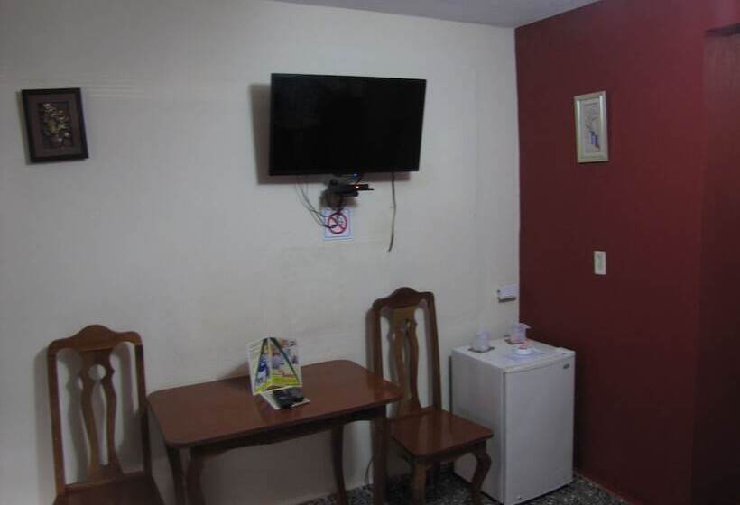 Blueroom & Hostal Saiz