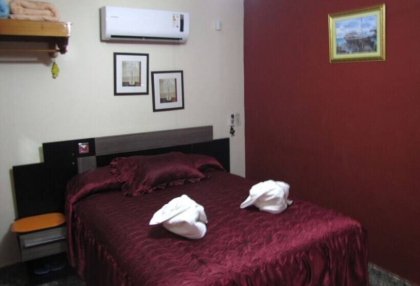 Blueroom & Hostal Saiz