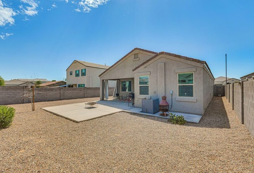 Cozy Buckeye Home W/ Patio & Fire Pit!
