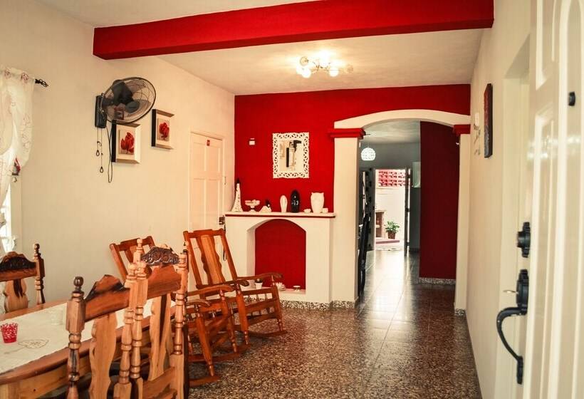 Hostal Casa Lay