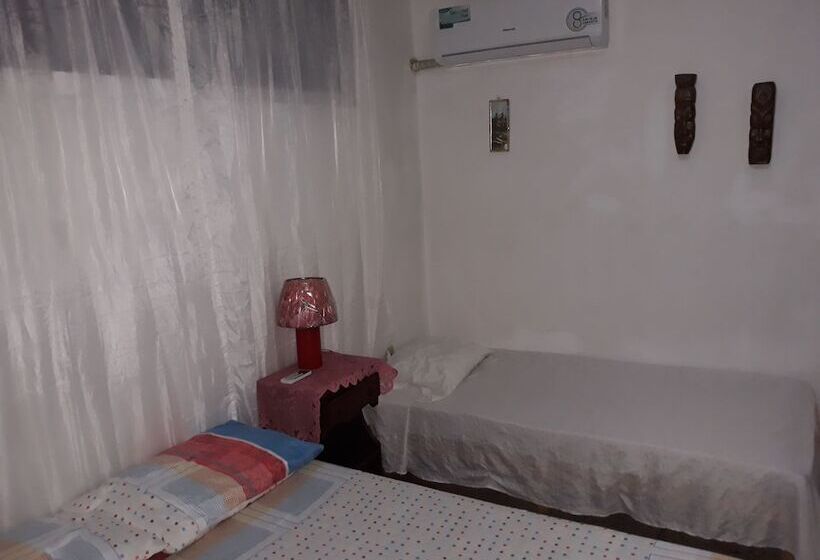 پانسیون Zaida House