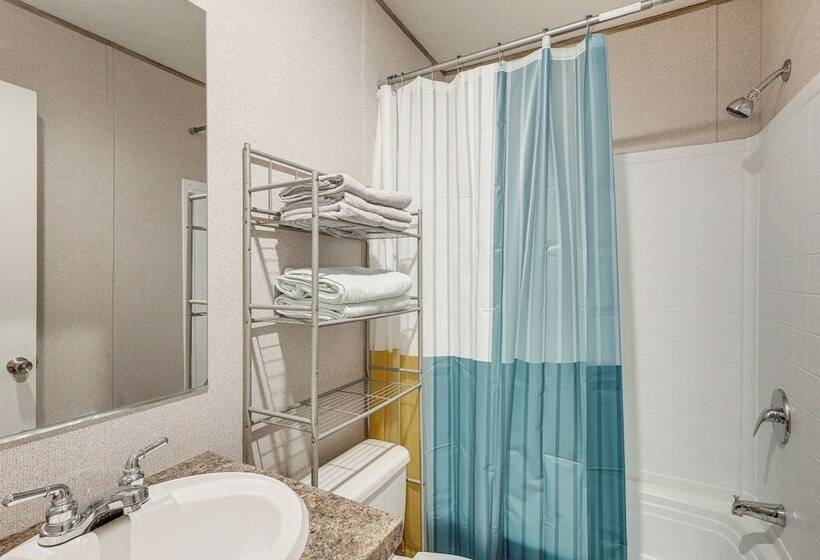 Pet Friendly Kempner Escape Near Parks & Trails!