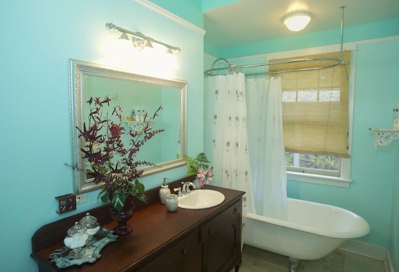 צימר Iao Valley Inn