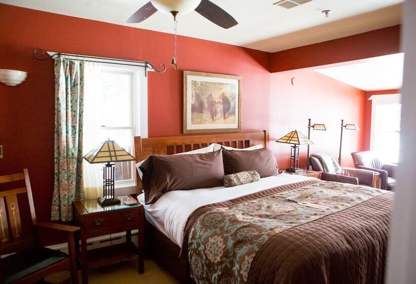 تختخواب و صبحانه Lake Pointe Inn