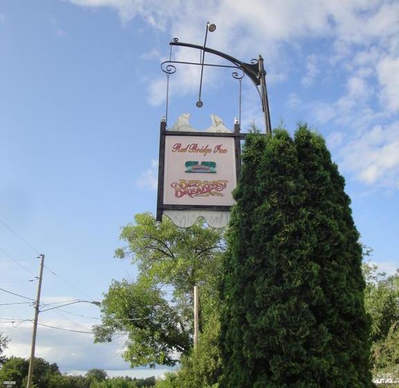 تختخواب و صبحانه Red Bridge Inn